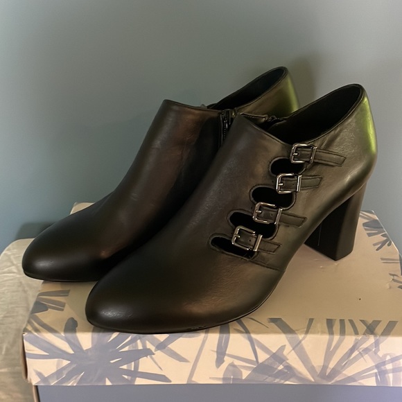 David Tate Booties - Picture 2 of 10